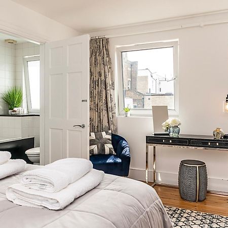The Secret Kensington Garden Mews-2 Bedroom Full House-2 Train Lines- Spacious-Kings Road- Harrods -Chelsea Stadium-Private Small Patio Λονδίνο Εξωτερικό φωτογραφία