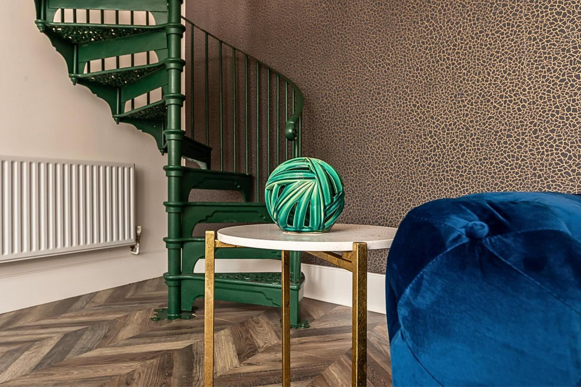 The Secret Kensington Garden Mews-2 Bedroom Full House-2 Train Lines- Spacious-Kings Road- Harrods -Chelsea Stadium-Private Small Patio Λονδίνο Εξωτερικό φωτογραφία